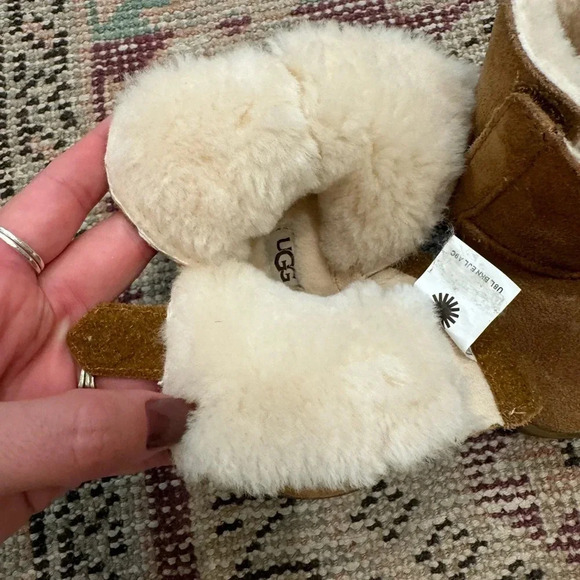 UGG Baby Keeland Toddler Winter Boot Fur Suede - Picture 6 of 8